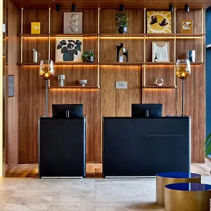 Courtyard By Marriott Lyon Eurexpo Stadium Hotel